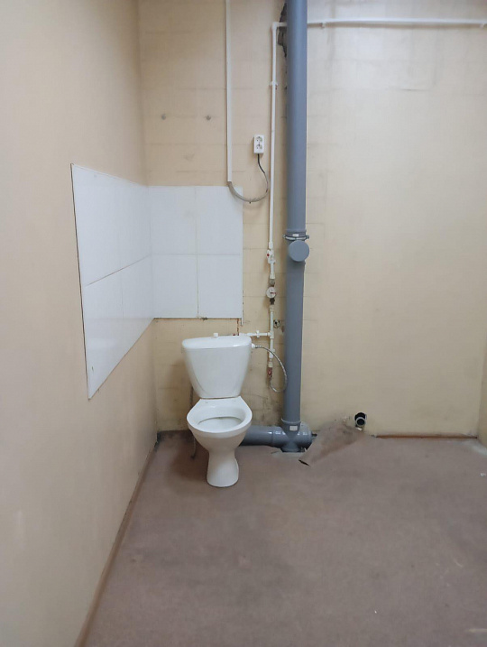 Помещение на первой линии, высокий трафик, 160 м² фото