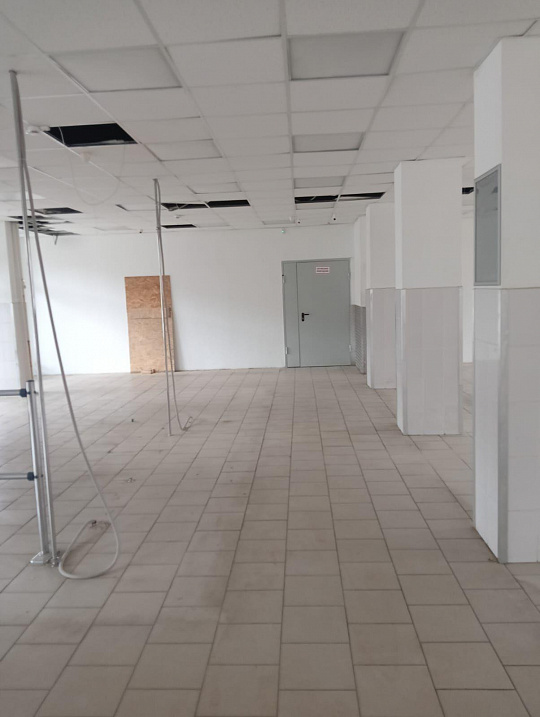 Помещение с витринами, магазин, офис, услуги, 273 м² фото