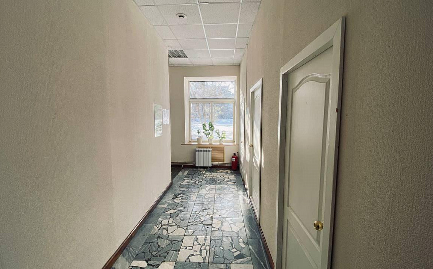 Клиника, офис, банк 720 м2. фото