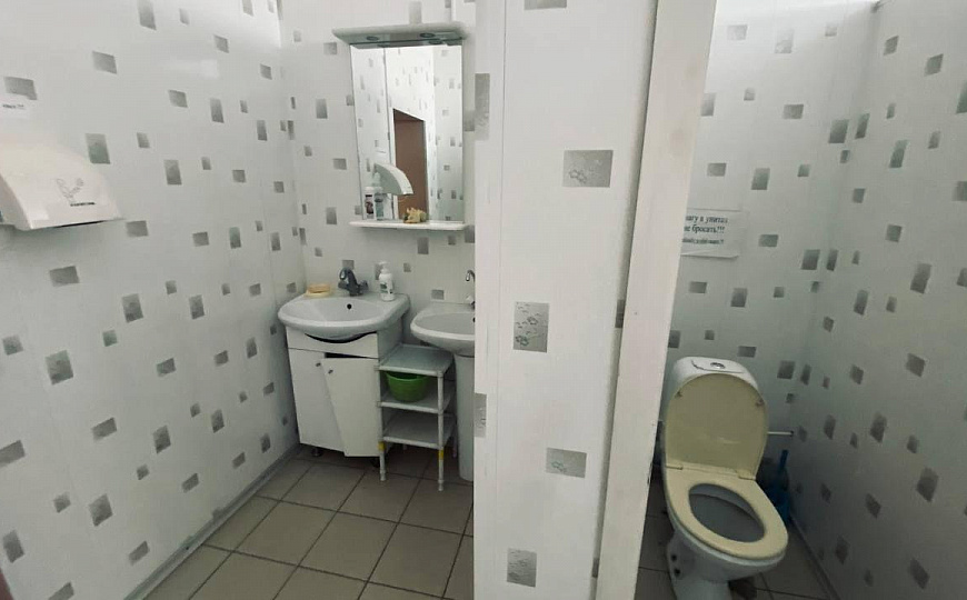 Клиника, офис, банк 720 м2. фото