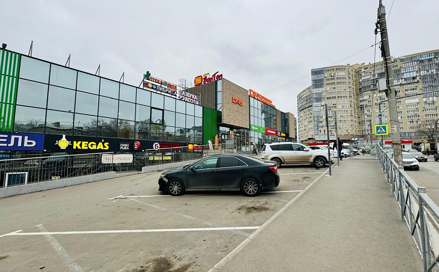 Сдам торговое помещение в ТЦ Северный, 500 м² фото