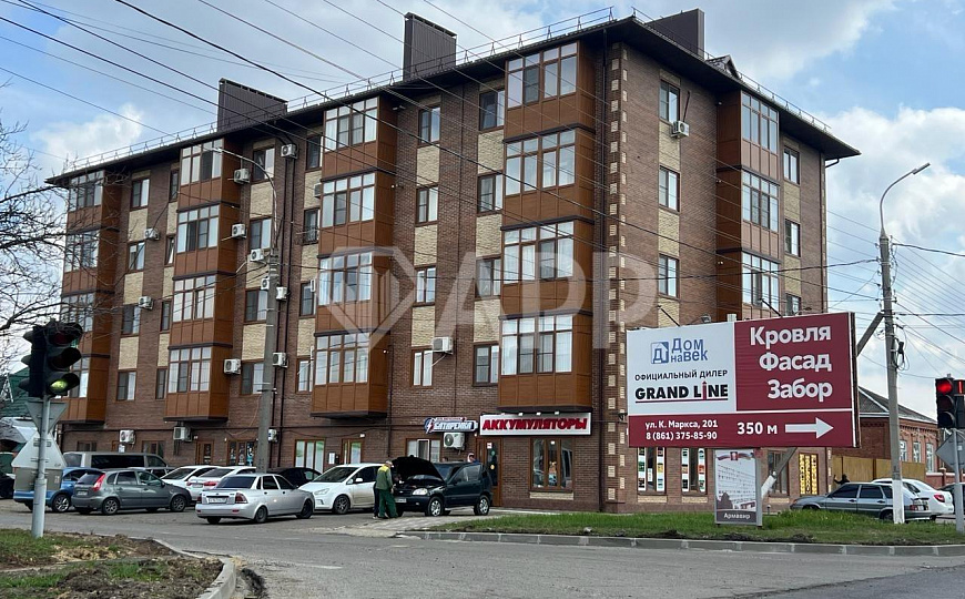 Сдам торговое помещение, 89,2 и 94 м².  Возможно увеличение до 185 м²  фото
