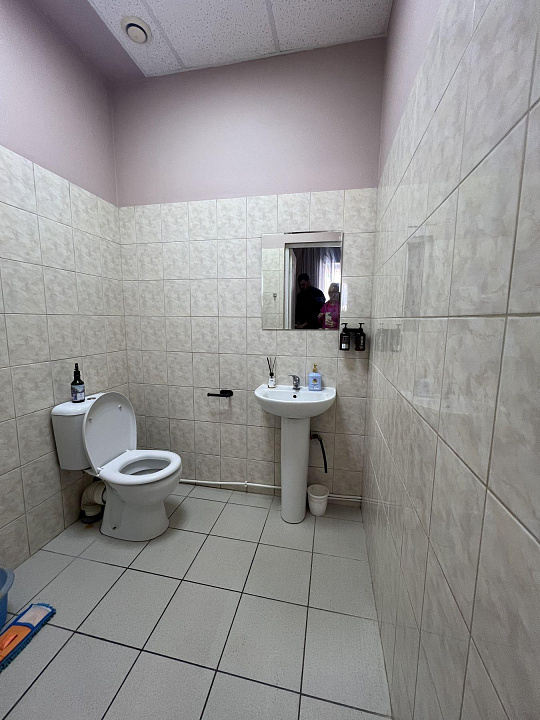 Продается двухэтажное здание 683м2 на 9 просеке фото