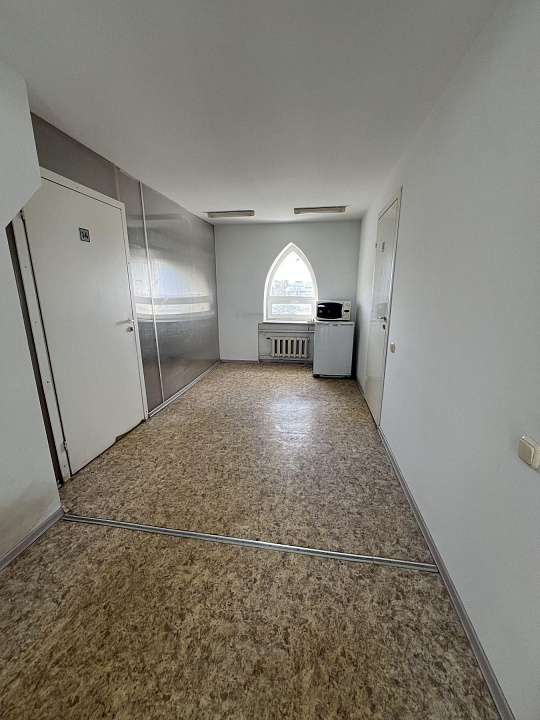 Продается двухэтажное здание 683м2 на 9 просеке фото