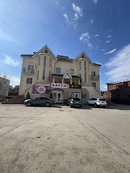 Продается двухэтажное здание 683м2 на 9 просеке фото