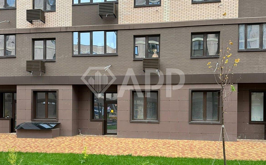 Сдам торговое помещение, 140 м² фото