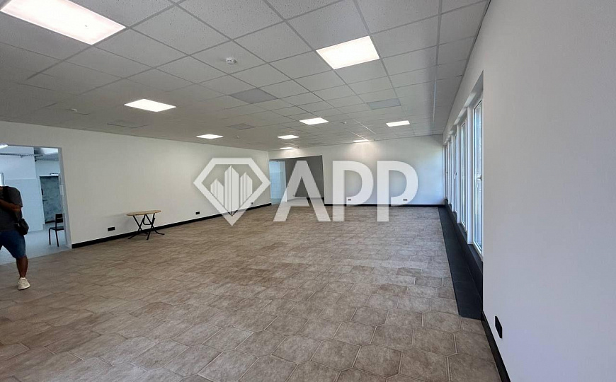 Продаю помещение свободного назначения, 200 м2 фото