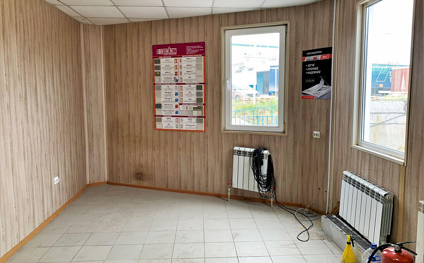 Склад. Район авторынка. 220 м² фото