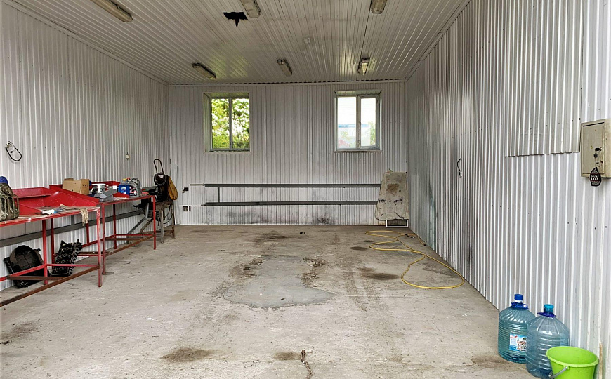 Склад. Район авторынка. 220 м² фото