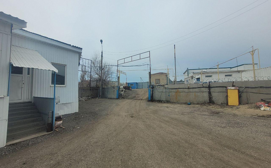 Склад. Район авторынка. 220 м² фото