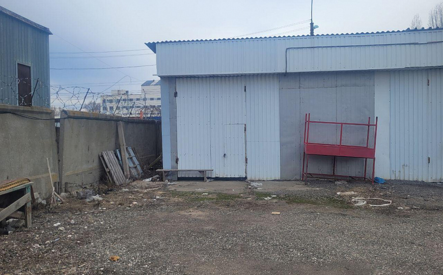 Склад. Район авторынка. 220 м² фото