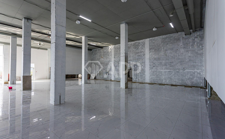 Сдам торговый центр, 1830 м² фото
