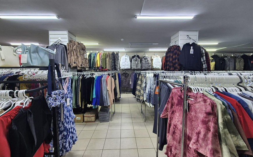 Сдам цокольное помещение 330 кв.м. с высоким трафиком, 1 линия фото