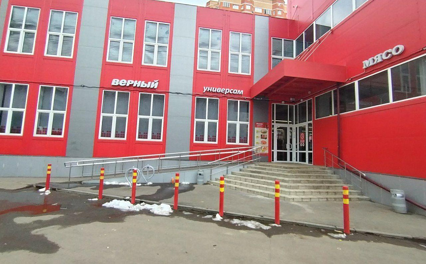 Сдам 490 м² с подъёмником фото