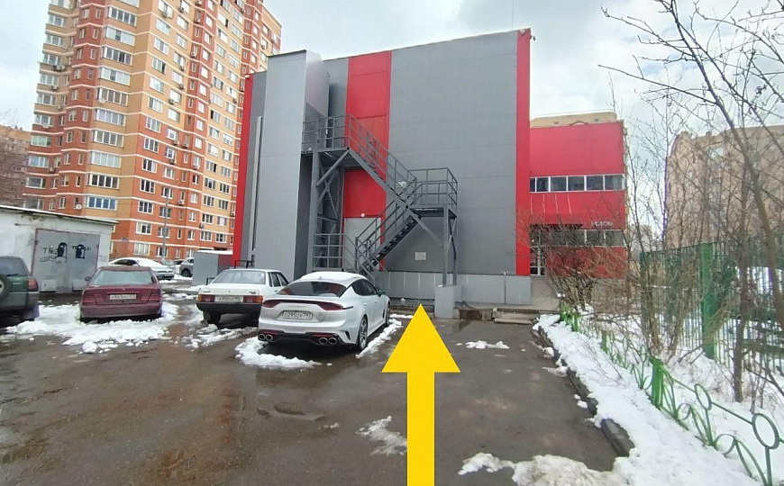 Сдам 490 м² с подъёмником фото