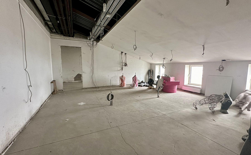 Сдам торговое помещение, 1 207,2 м² фото