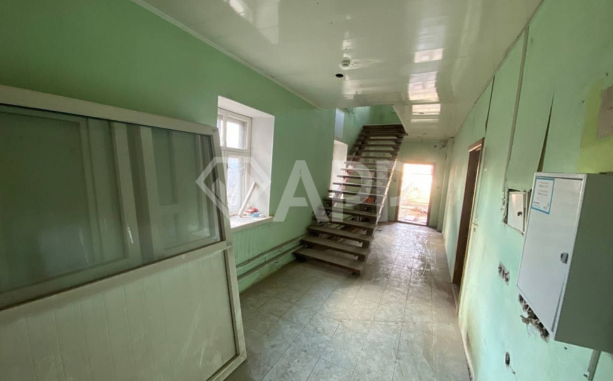 Отдельно стоящее здание 328,7м² с видом на центр города фото