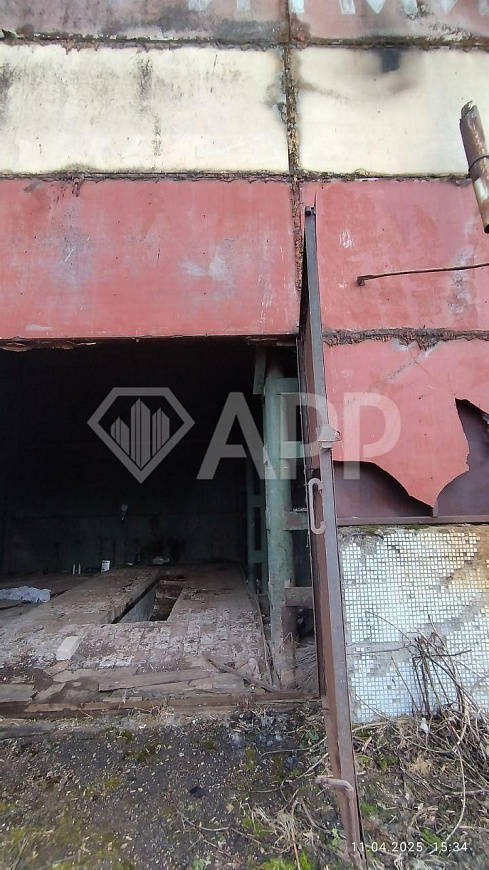 Земля и здание промназначения фото