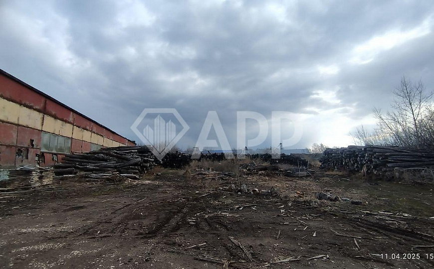 Земля и здание промназначения фото