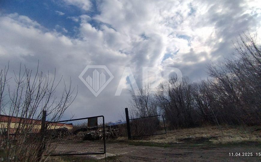 Земля и здание промназначения фото