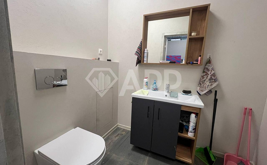 Продается помещение с готовым арендным бизнесом, 1 линия фото