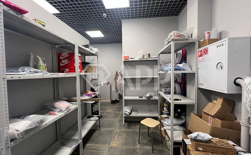 Продается помещение с готовым арендным бизнесом, 1 линия фото