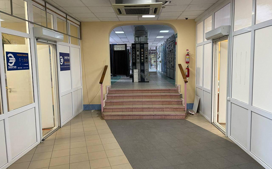 Торговое помещение, 450 м2 фото