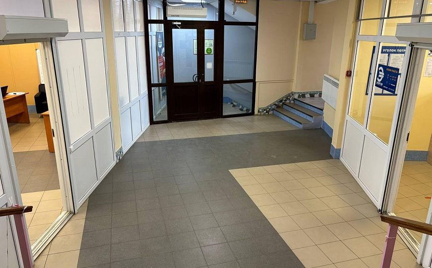 Торговое помещение, 450 м2 фото