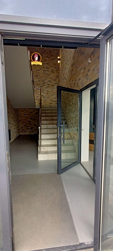 Аренда помещений свободного назначения, 77 м² фото