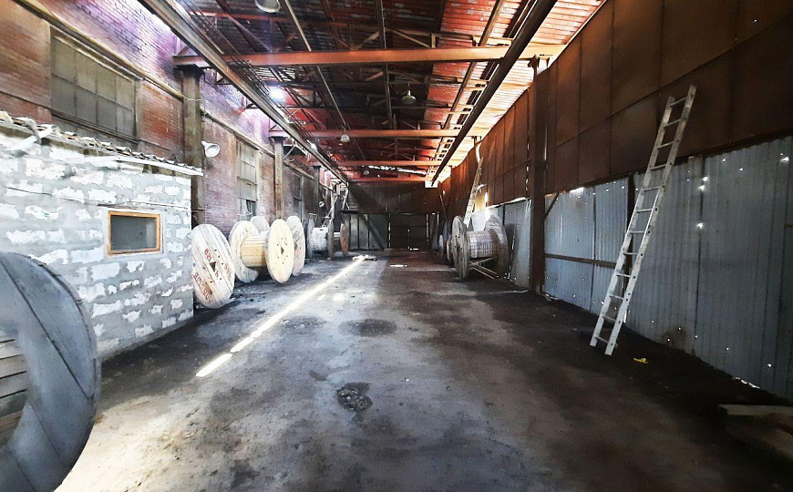 База 7 500 м² фото