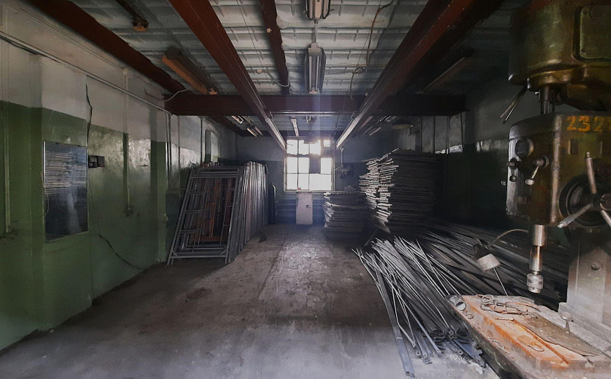 База 7 500 м² фото