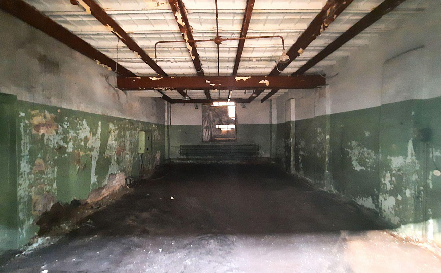 База 7 500 м² фото