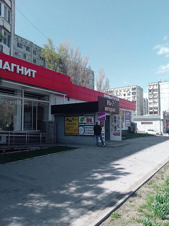 Помещение в торговом комплексе на Семи Ветрах 50 кв.м фото