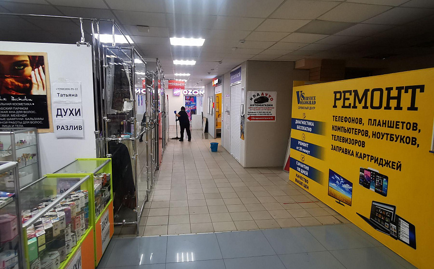 Помещение в торговом комплексе на Семи Ветрах 50 кв.м фото