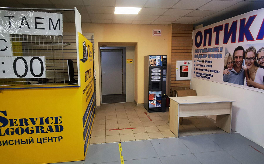 Помещение в торговом комплексе на Семи Ветрах 50 кв.м фото