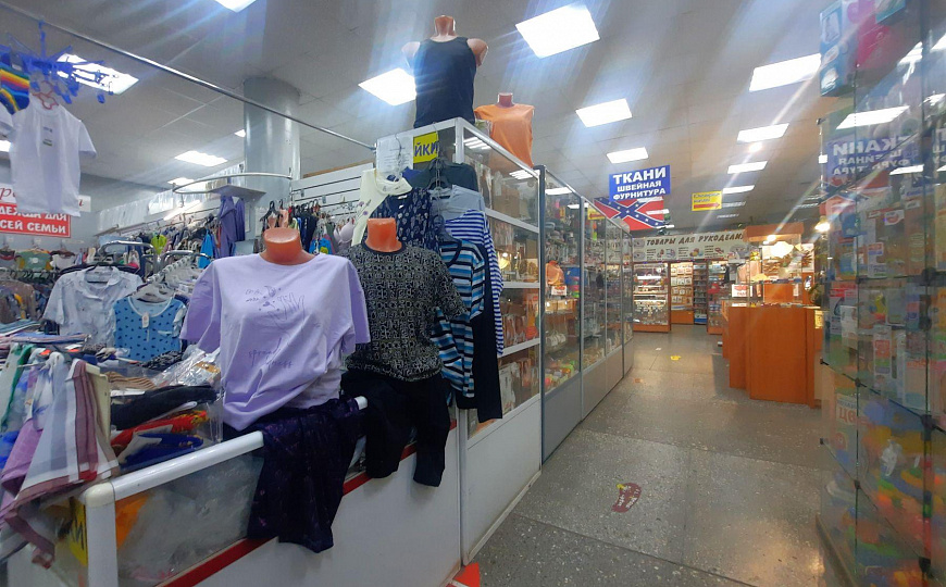  Торговый центр, 1 300 м² фото