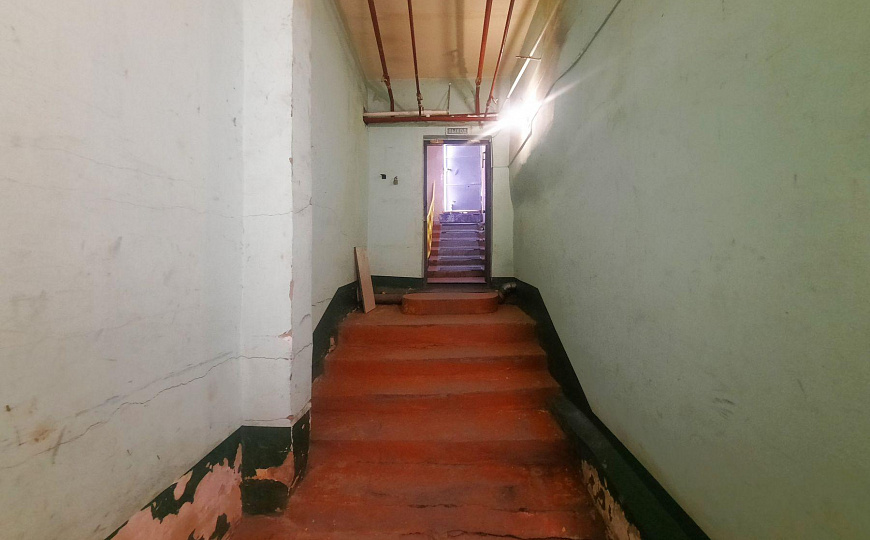  Торговый центр, 1 300 м² фото