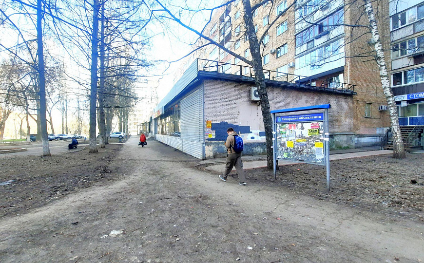  Торговый центр, 1 300 м² фото