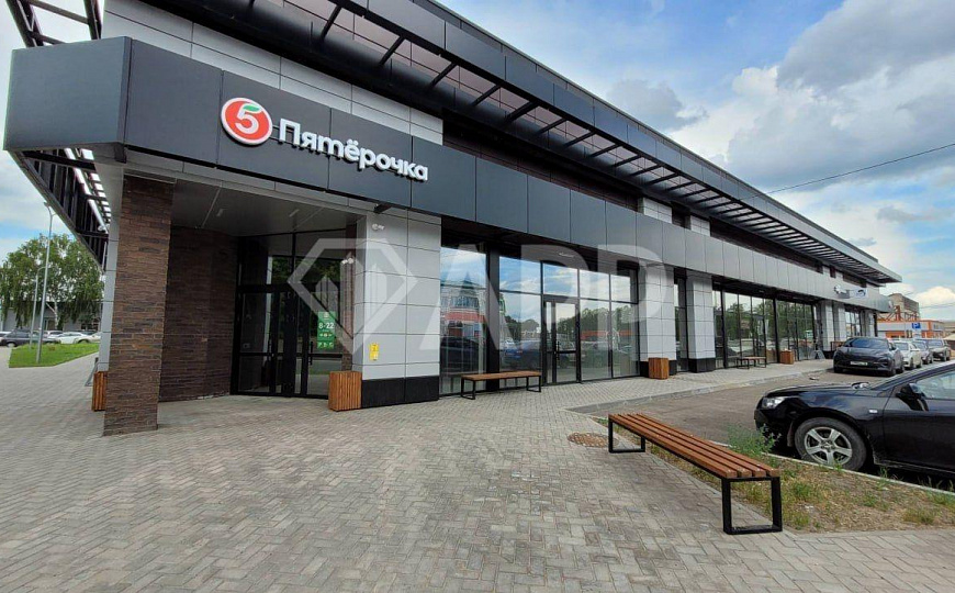 Продаю 558м² Под МФЦ, автосалон, магазин в  ТЦ "Взлетный"  фото