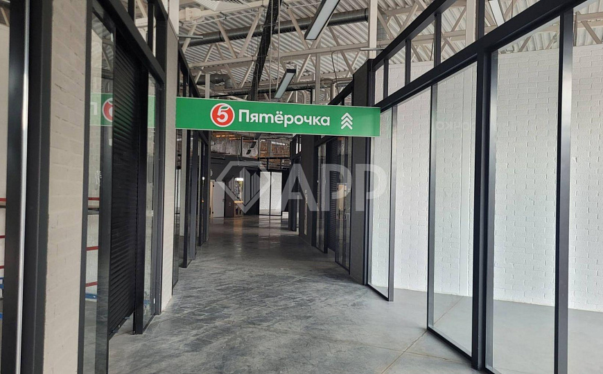 Продаю 558м² Под МФЦ, автосалон, магазин в  ТЦ "Взлетный"  фото