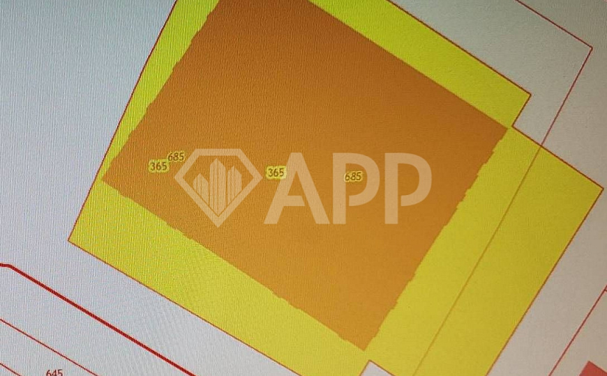 Продаю 558м² Под МФЦ, автосалон, магазин в  ТЦ "Взлетный"  фото