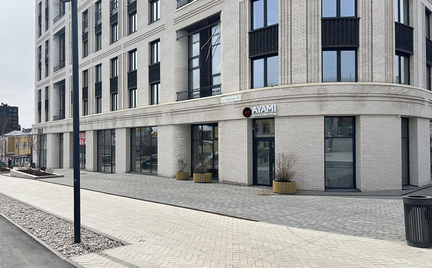 Помещение свободного назначения в историческом центре города фото