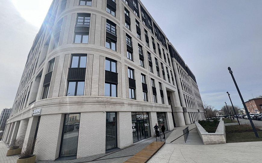 Помещение свободного назначения в историческом центре города фото