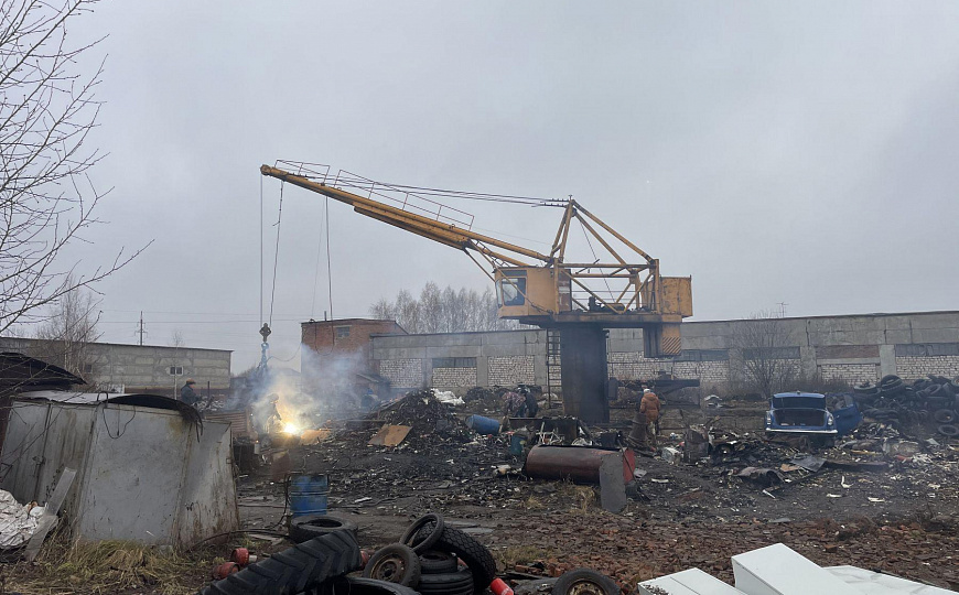 Помещение свободного назначения  339,1 м² и з/у 11228 кв.м.  фото