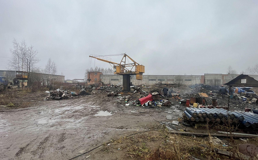 Помещение свободного назначения  339,1 м² и з/у 11228 кв.м.  фото