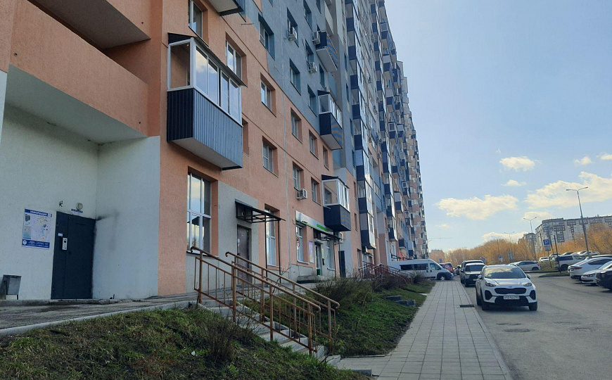 Помещение с двумя отдельными входами, 146,7 м² фото