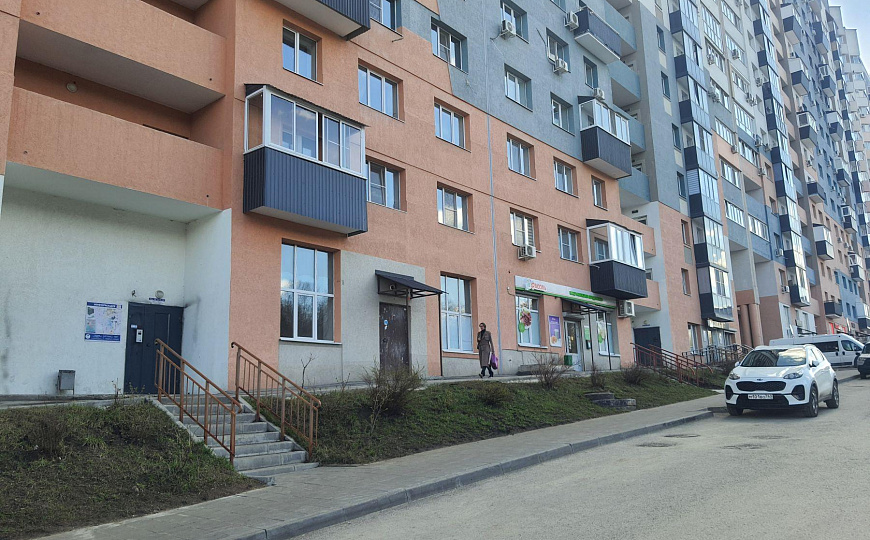 Помещение с двумя отдельными входами, 146,7 м² фото