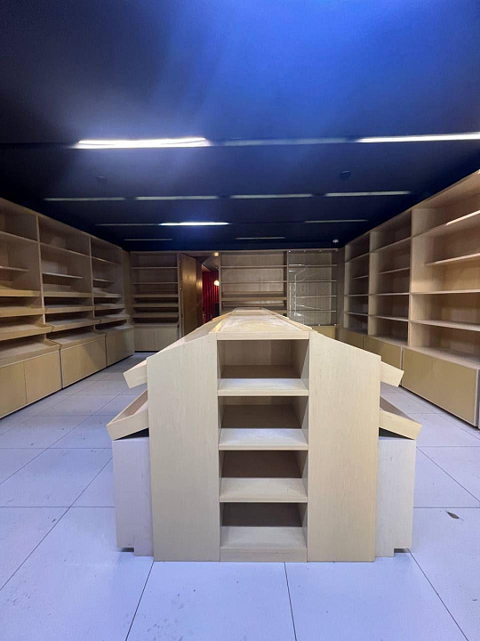 Аренда торговой площади 77 м2 на первой линии фото