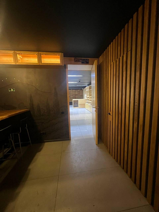 Аренда торговой площади 77 м2 на первой линии фото