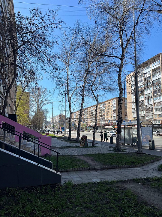 Аренда торговой площади 77 м2 на первой линии фото